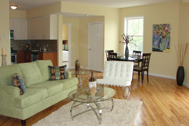 Vacant Condo Staging - After New Jersey Home Staging Photo