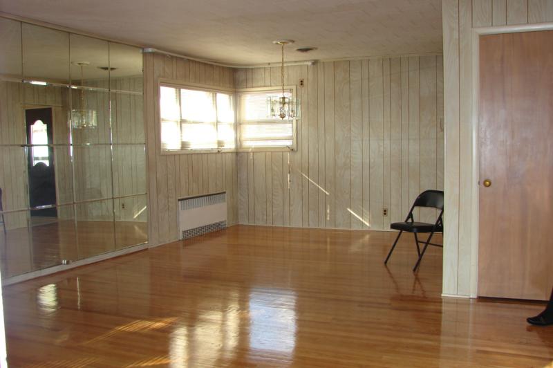 Vacant Home Staging - Before New Jersey Home Staging Photo
